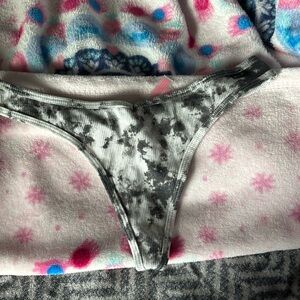 Women’s thong
